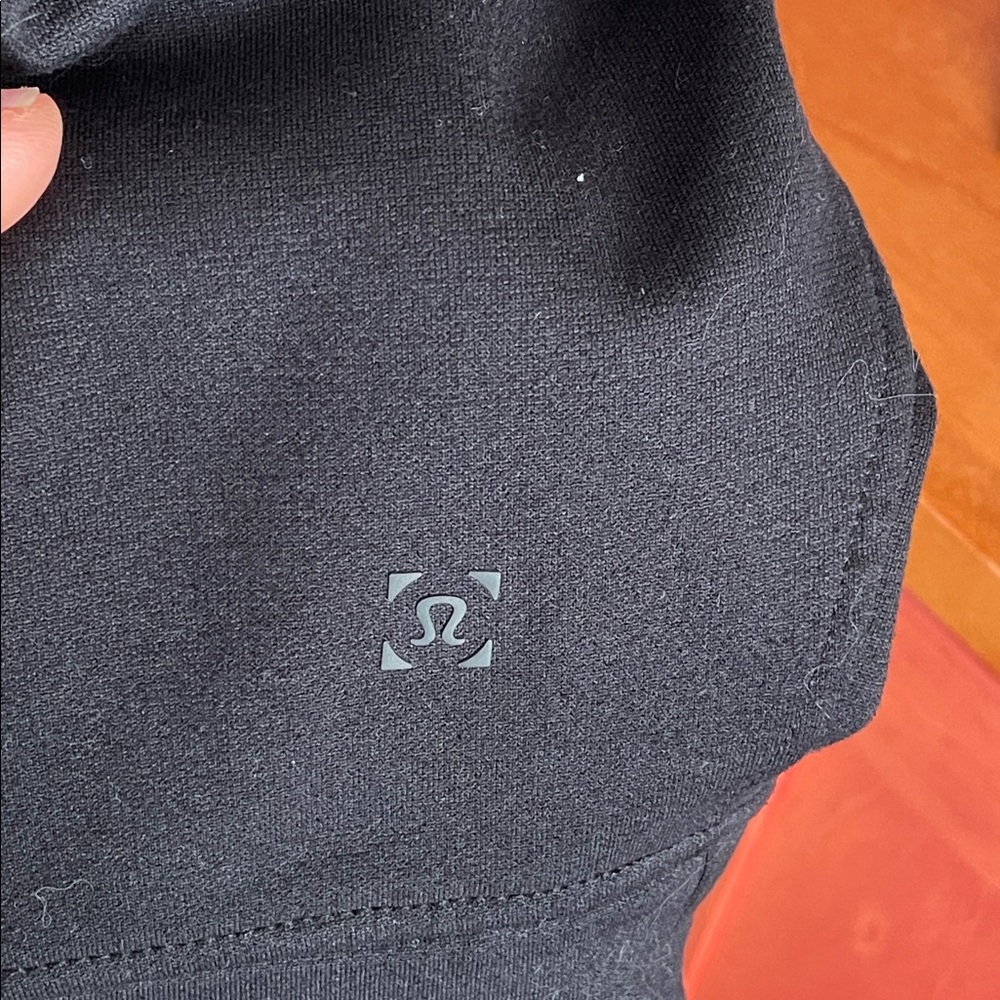 Lululemon Black Hoodie Large EUC - Picture 4 of 7